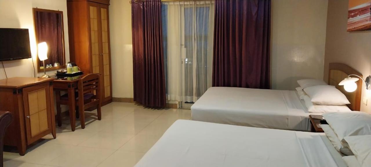 Hotel Celebes Manado Dış mekan fotoğraf
